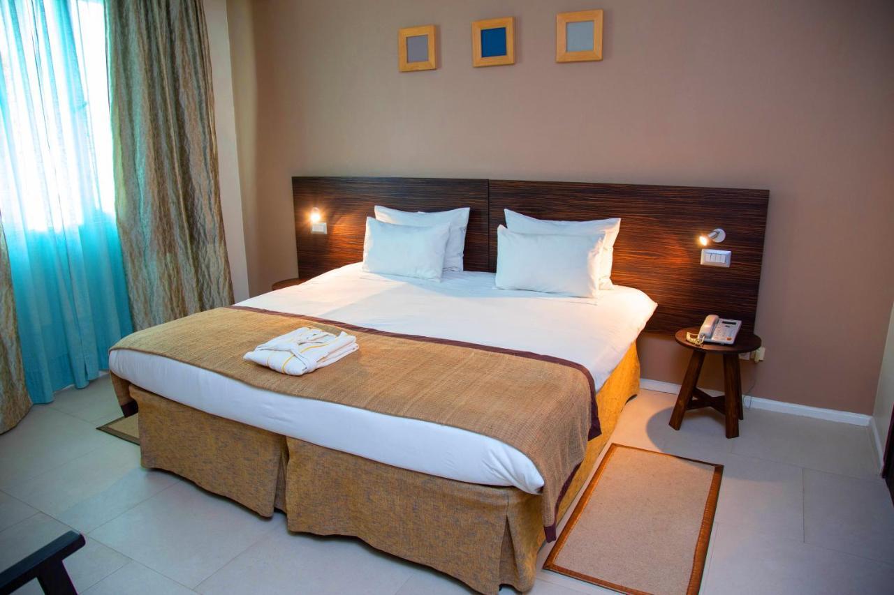 Hotel La Villette Antananarivo Exteriör bild