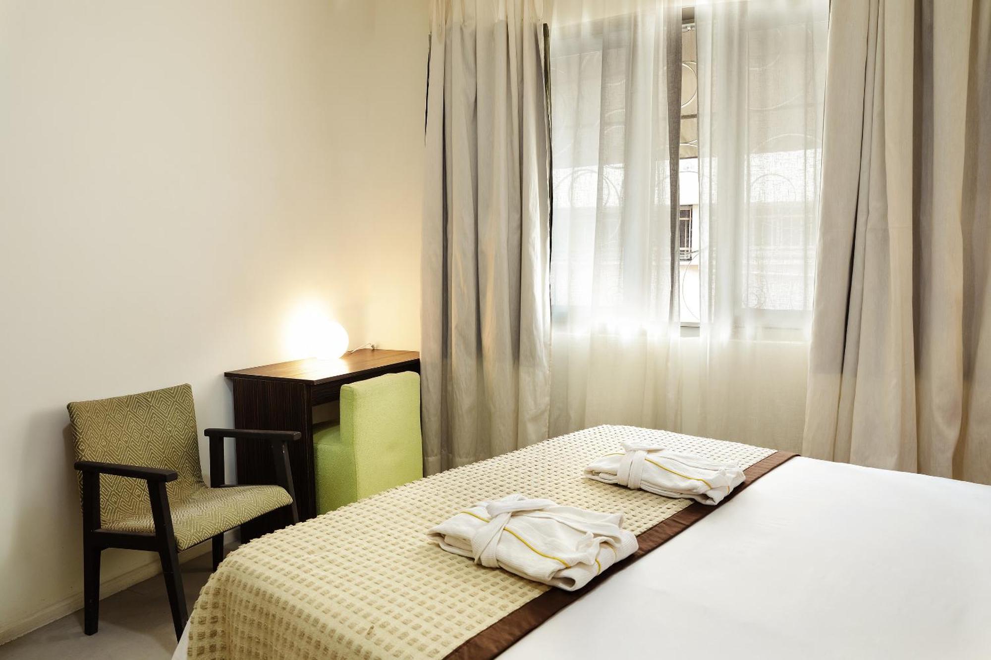 Hotel La Villette Antananarivo Exteriör bild