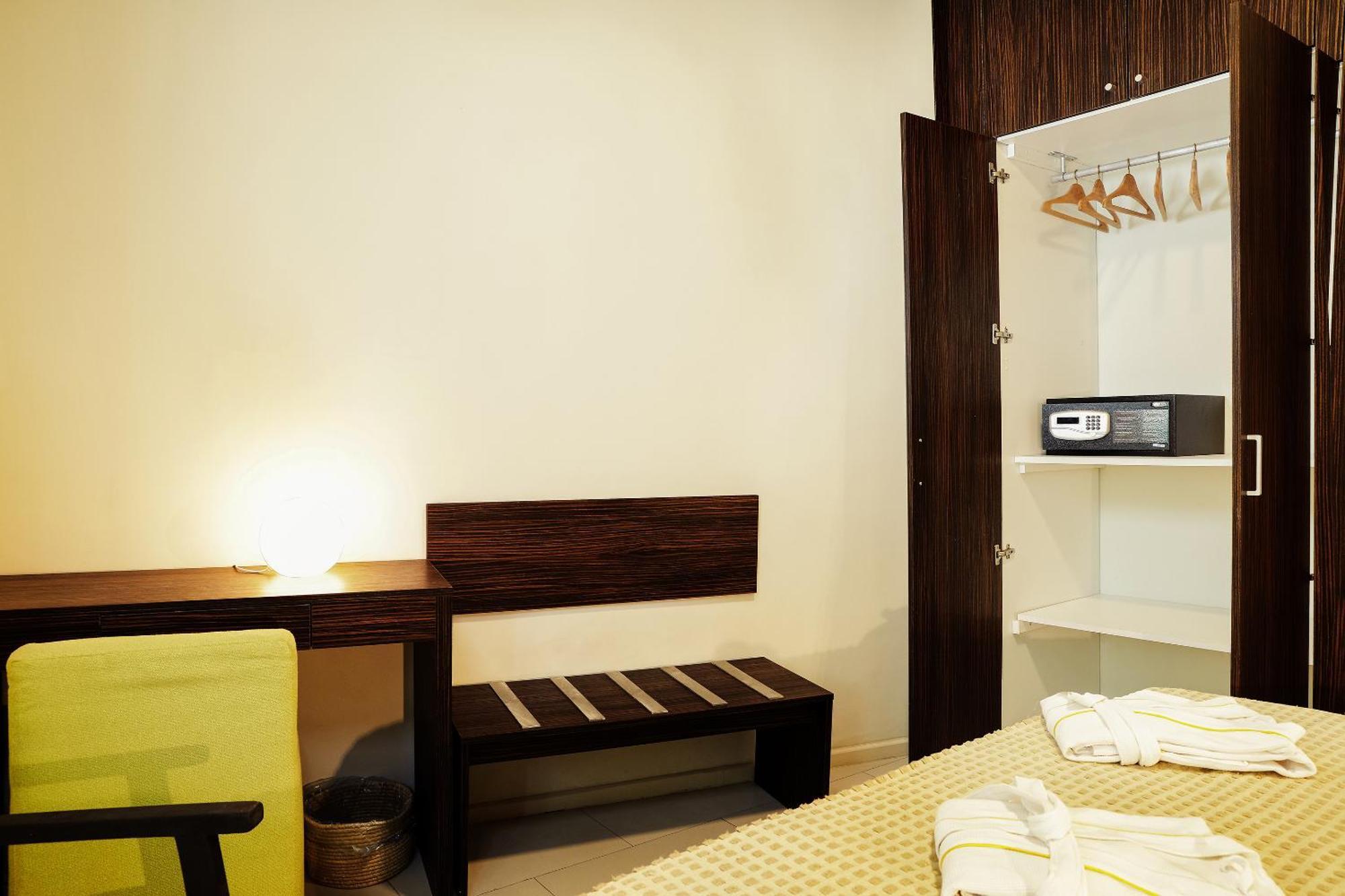 Hotel La Villette Antananarivo Exteriör bild